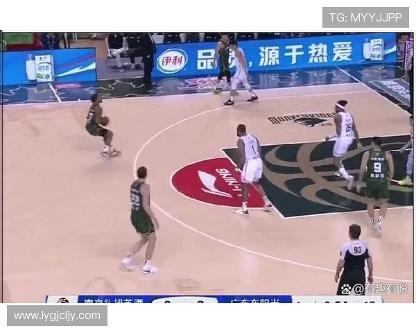 CBA精彩对决回顾广东队与同曦队的激烈较量全程录像分析